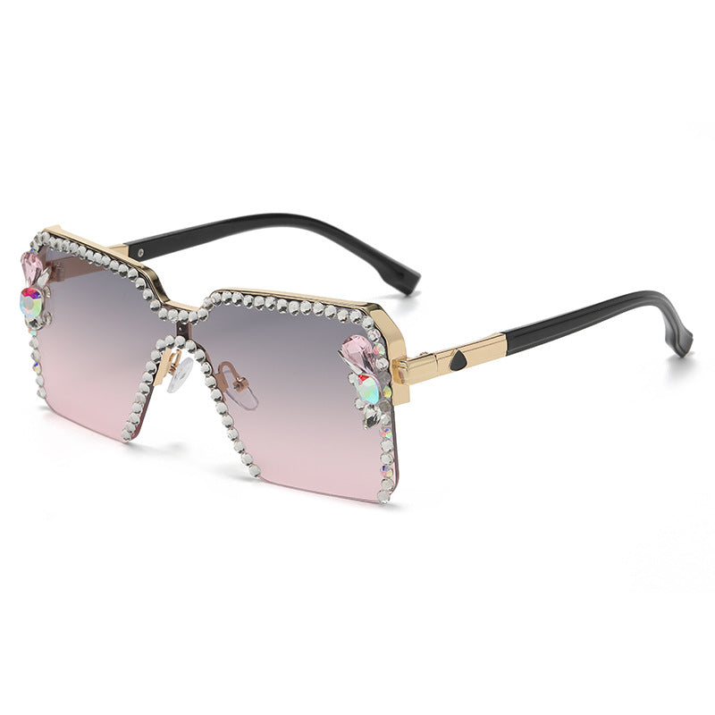 Women's fashion glasses 2023跨境欧美大框镶钻太阳镜女时尚水钻墨镜防紫外线户外驾驶旅行