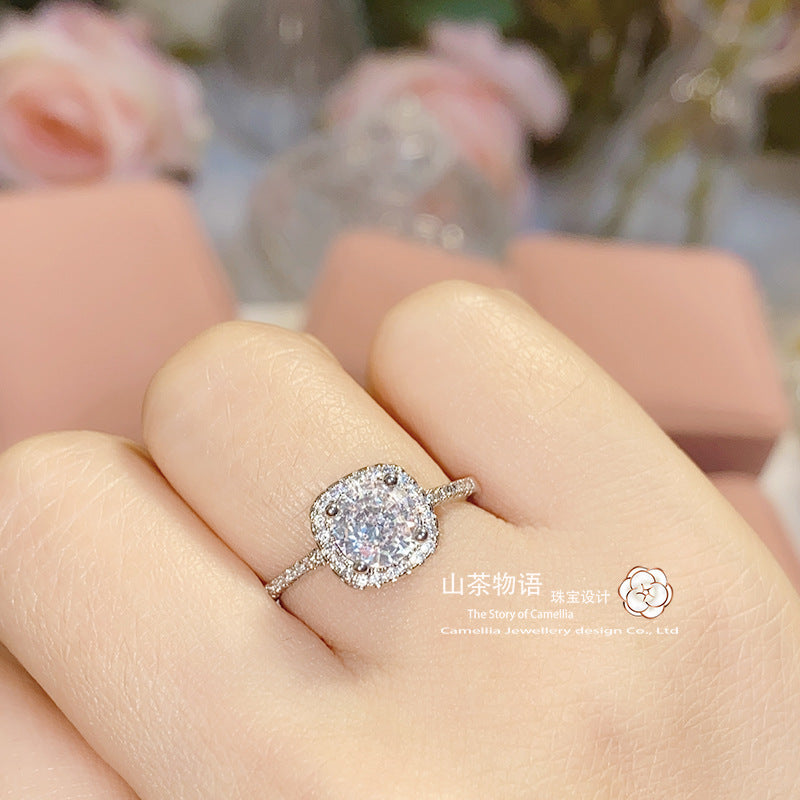 Camellia港台经典小方钻戒指女士 时尚百搭求婚方糖满钻闺蜜礼物