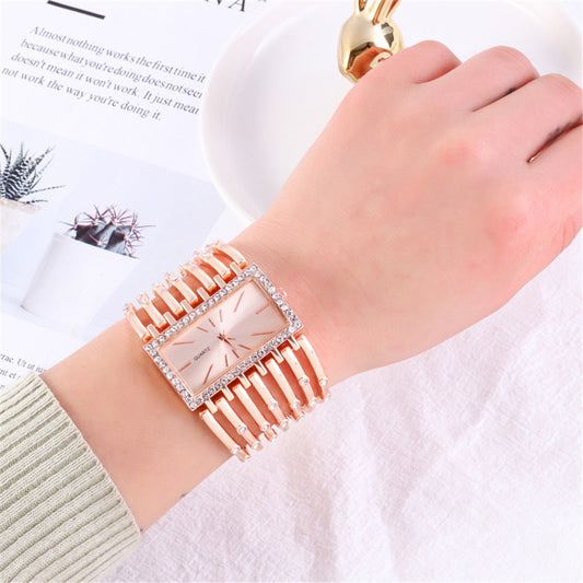 Women's fashion watch 热销速卖通外贸套装不锈钢女士手镯石英手表 休闲镂空女士腕表