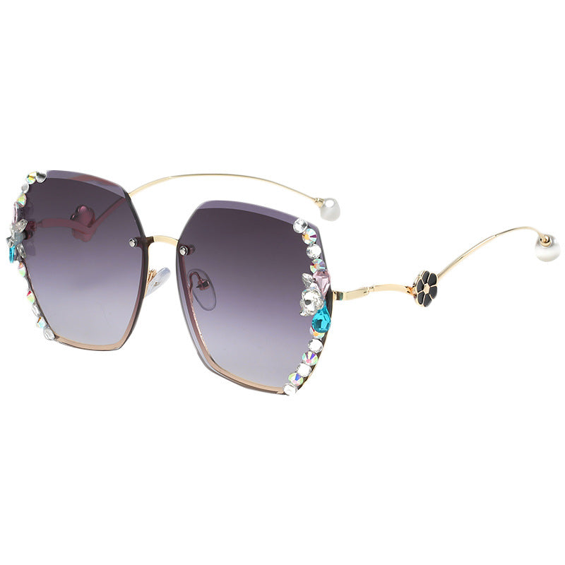 Women's fashion glasses 2022新款珍珠水钻防晒防紫外线墨镜网红ins圆脸太阳镜镶钻潮