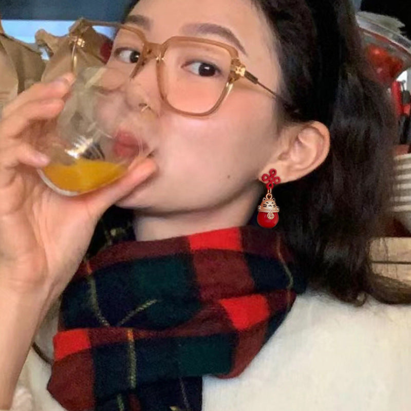 银针珍珠发财招财猫耳环新中式过年气质耳钉国潮小众百搭耳饰批发
