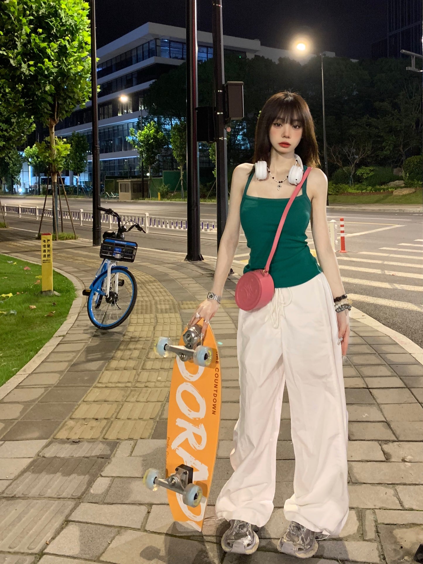 Dopamine tops Free shipping Tattoo Dopamine wears a green small suspender vest for women's summer wear with chest pad backless sweet and spicy sleeveless strap top