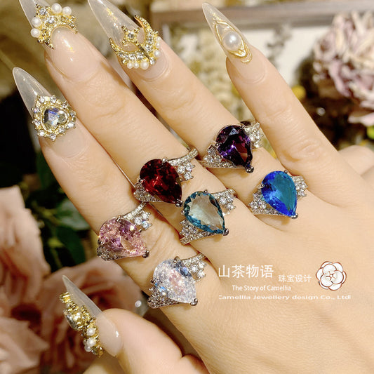 Camellia香港珠宝同款新娘彩宝婚戒 镀金微镶璀璨锆克拉皇冠戒指