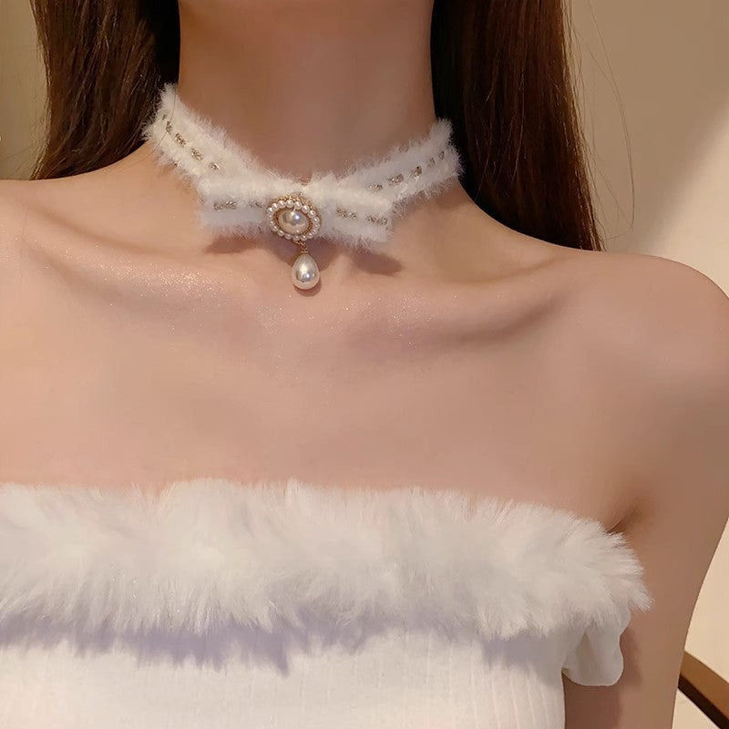 羽毛蝴蝶结珍珠项链秋冬甜美高级感锁骨链超仙时尚过年饰品批发女