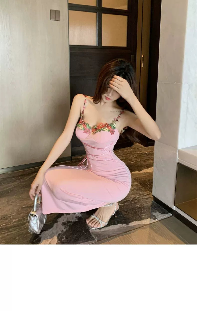 Fashion women's wear Sexy French Style Fishtail Hip Spaghetti Straps Dress Women's Early Spring High-Grade Super Beautiful Style Battle Gown