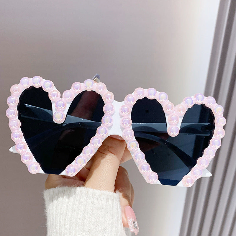 Women's fashion glasses 2023跨境新款爱心太阳镜 欧美个性镶钻桃心时尚果冻色墨镜女批发