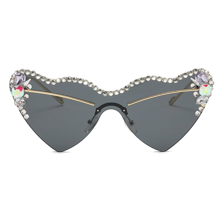 Women's fashion glasses 跨境新款爱心连体镜片无框镶钻猫眼太阳镜时尚女士墨镜桃心渐变色
