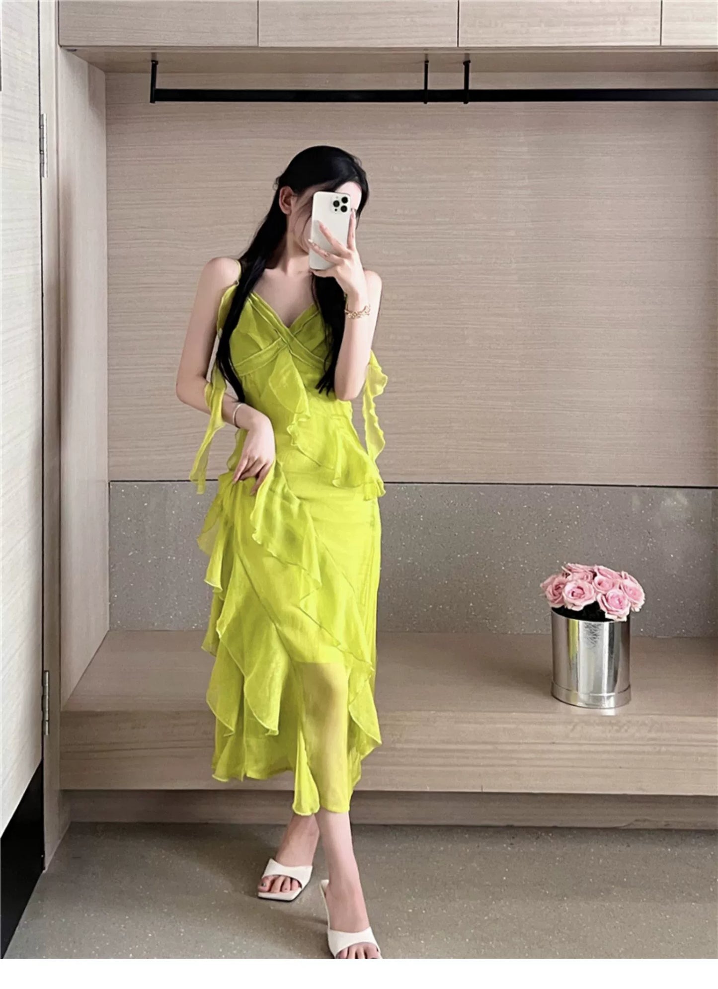 Fashion women's wear Tea Break Is Very Beautiful Spaghetti-Strap Ruffle Dress Design Sense Niche Super Fairy Two-Piece Suit Vacation Fairy Long Skirt