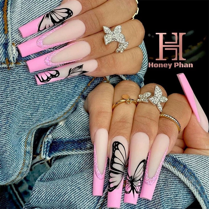 (Hand-made nail) The dark fairy in Europe and America is dying, the magic mirror powder is white, and the finished nail product, Millennium Spice Girl fake nails patch, is worn for a long time.