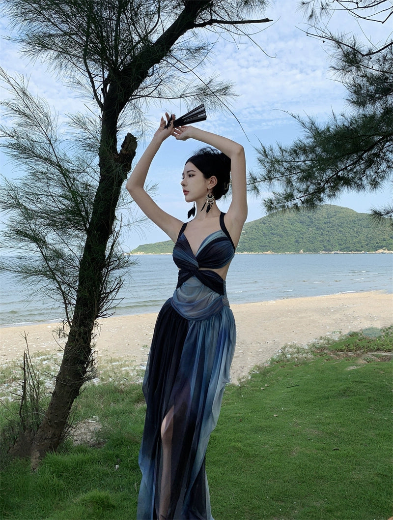 Fashion women's wear Thailand Sanya Holiday Halter Dress Summer Backless Seaside Travel Wear and Take Photos Beach Skirt Atmosphere