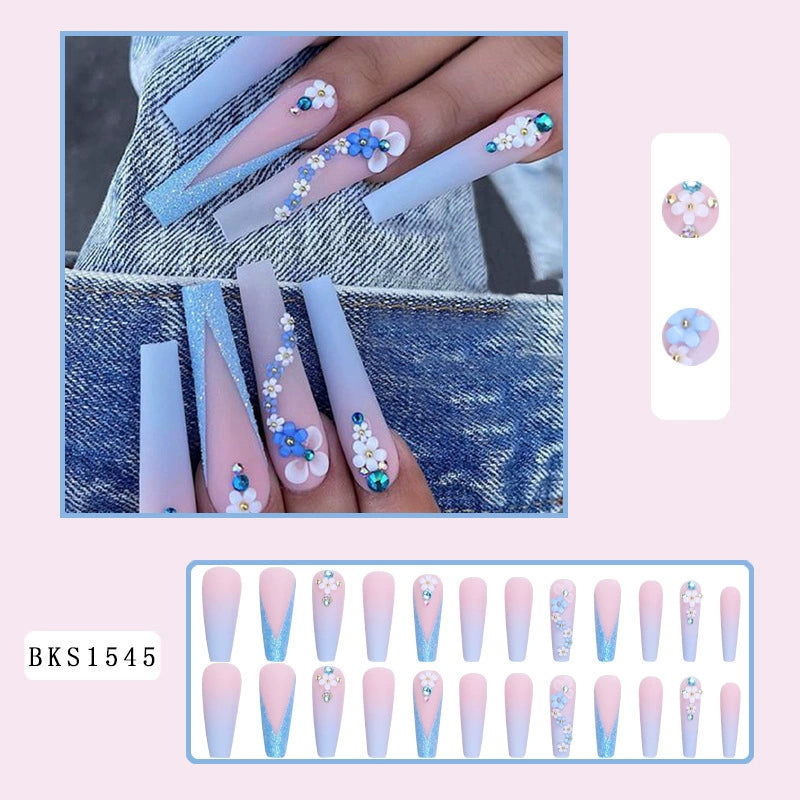(Hand made nail) European and American long INS style wearable nail patches, fake nail patches, diamond flame heart nail patches, finished product