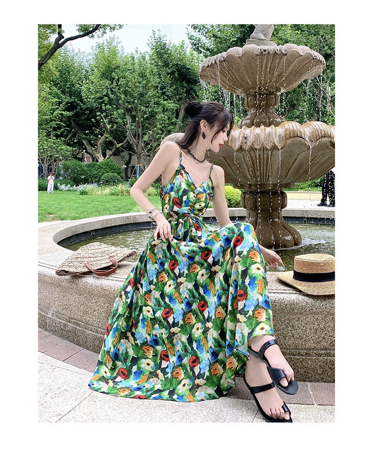Fashion women's wear Bohemian Style Retro V-neck Oil Painting Printing Pleated Suspender Dress Seaside Vacation Elegant Beach Dress