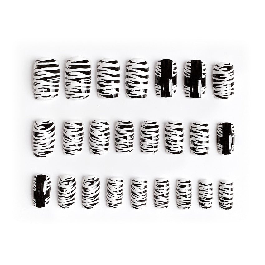 Fashion  nail Internet Celebrity Fake Nail Patch Wear Armor Finished Product Nail Tip Striped Black and White Nail Stickers Removable Nail Patch P158