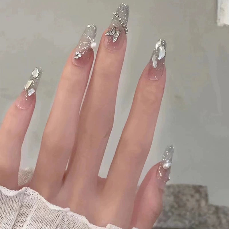 (Hand-made nail) French nail armor long black small fragrance simple white high-grade sense nail piece bride pregnant woman finished product.