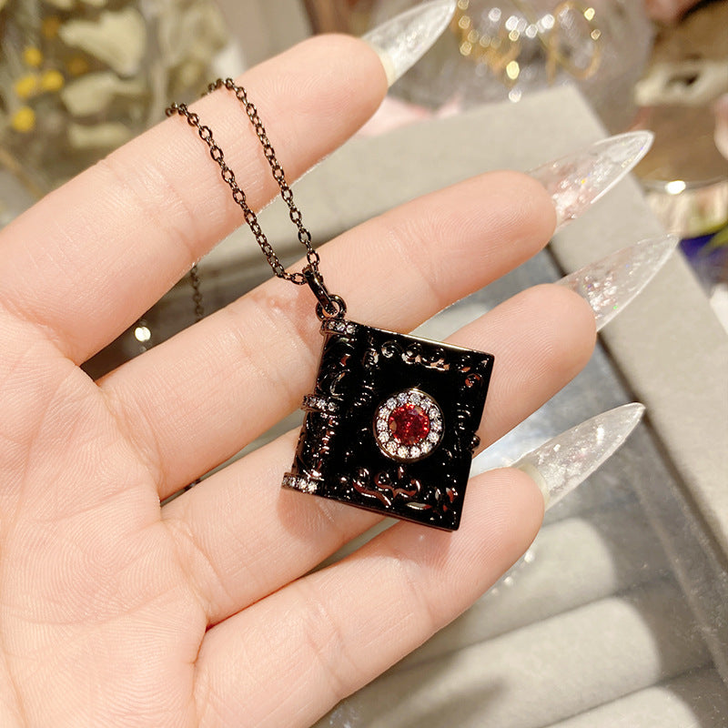 珠宝首饰山茶小众暗黑风嘻哈黑曜石系列项链镀金可开合设计鸽血红相片吊坠