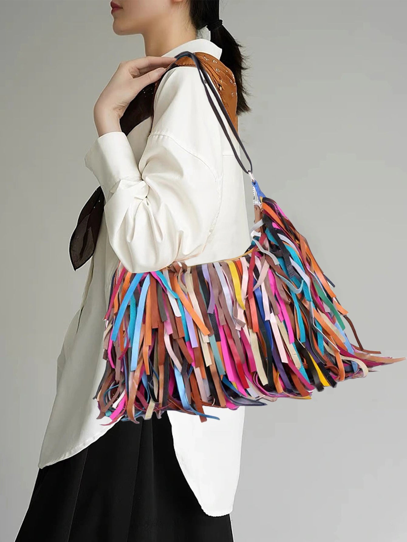 Dopamine Bag Free shipping Tattoo European and American style new women's bags, genuine leather cowhide women's bags, retro fringed splicing single shoulder large-capacity dopamine noodle bags