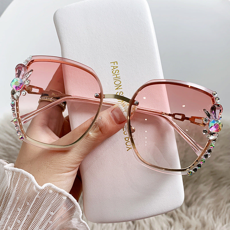 Women's fashion glasses 2022欧美新款大框切边水钻太阳镜眼镜大脸显瘦镶钻墨镜女防紫外线