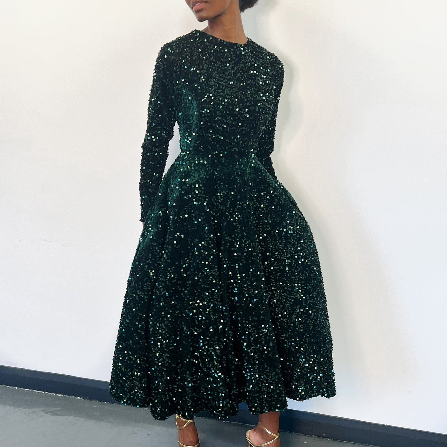 Fashion women's wear D469 Cross-Border New Arrival Women's round Neck Long Sleeve Pure Color Sequins High Waist Temperament Mid-Length Formal Dress European and American Style Dress