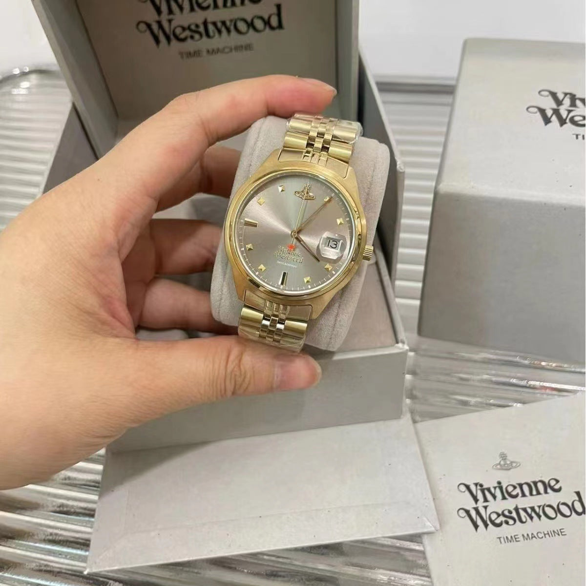Fashion women's watchOne Piece Dropshipping Weiwei'an Queen Mother Ice Crushing Blue Watch New Dark Plum Purple Women's Watch Pitaya Saturn Small Golden Watch