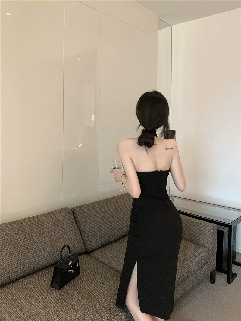 Fashion women's wear Sexy Hot Girl Elegant Halter V-neck Strap Dress Women's Summer New Pure Want to Tight Waist Sheath Mid-Length Skirt
