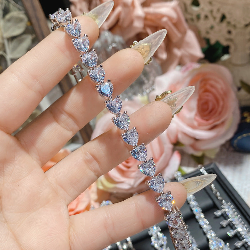 珠宝首饰山茶珠宝时尚轻奢高级感手链 镀18K白金星系设计波光粼粼爆闪手饰
