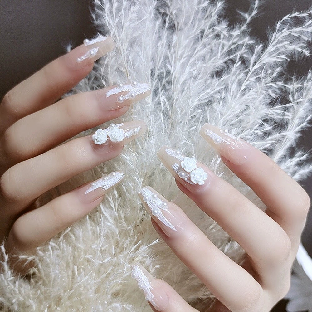 (Hand-made nail) French nail armor long black small fragrance simple white high-grade sense nail piece bride pregnant woman finished product.