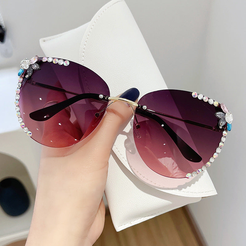 Women's fashion glasses 猫眼镶钻跨境大框架水钻墨镜显瘦太阳镜网红防紫外线韩版ins潮流