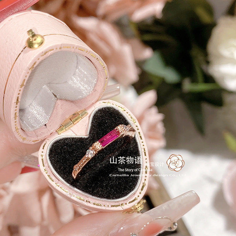 Camellia复古糖果彩宝显手长戒指设计师镀金镶蓝刚玉精致小巧尾戒