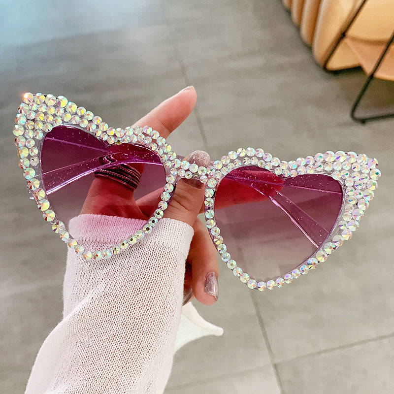 Women's fashion glasses 跨境复古大框架欧美镶钻太阳镜桃心爱心墨镜女士金属铰链个性眼镜
