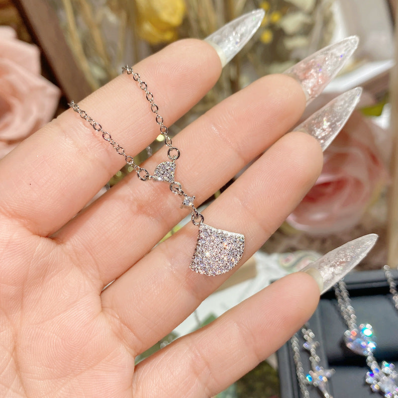 珠宝首饰山茶新款珠宝璀璨精致白钻项链女 镀18K金简约甜美少女超仙锁骨链