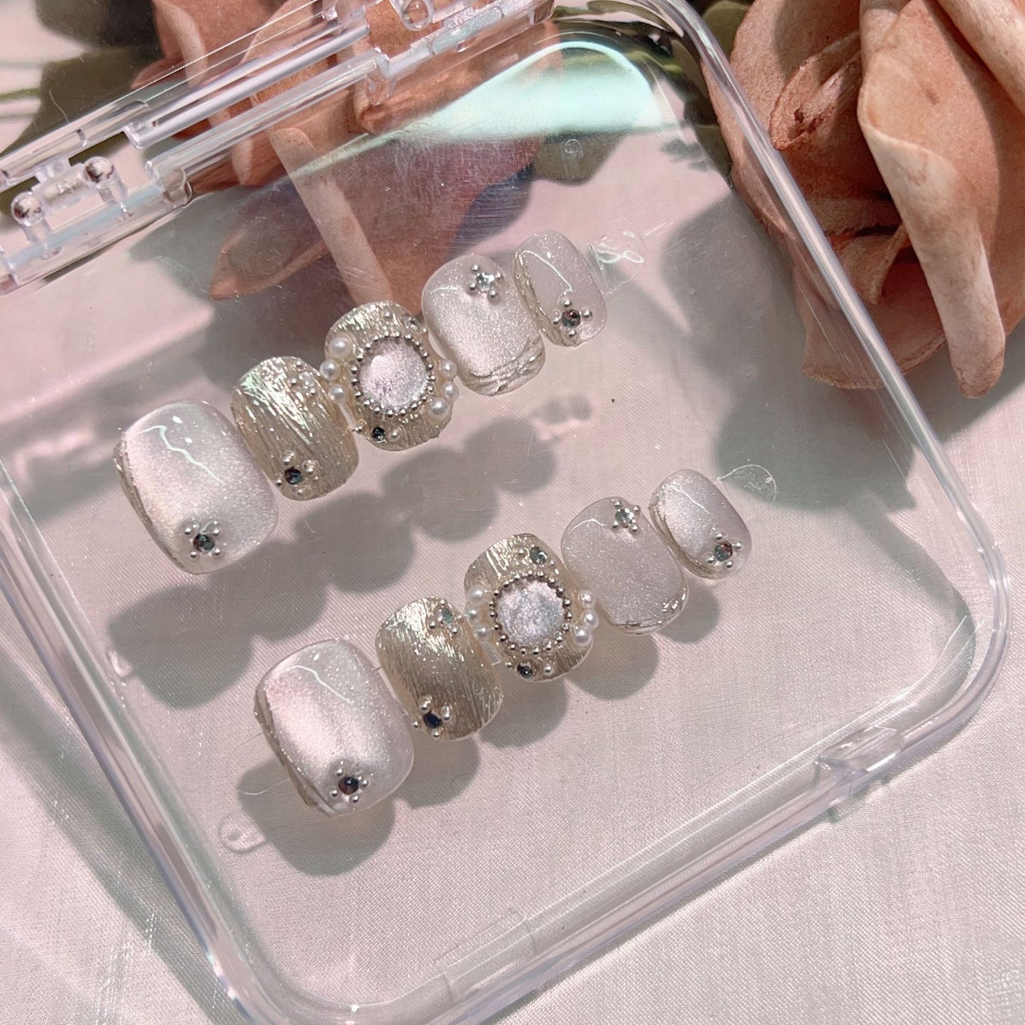 (Hand-Made Nail) Buchirati Cat Eye Collection Original Handmade Wear Armor Nail Stickers Pink Blue and White Chic Six-Color Style