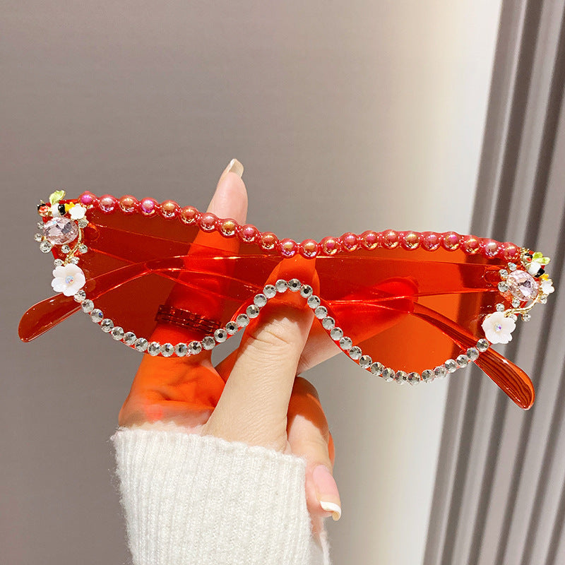 Women's fashion glasses 太阳眼镜ins网红猫眼欧美镶珍珠女潮墨镜彩色镜片水钻金属铰链