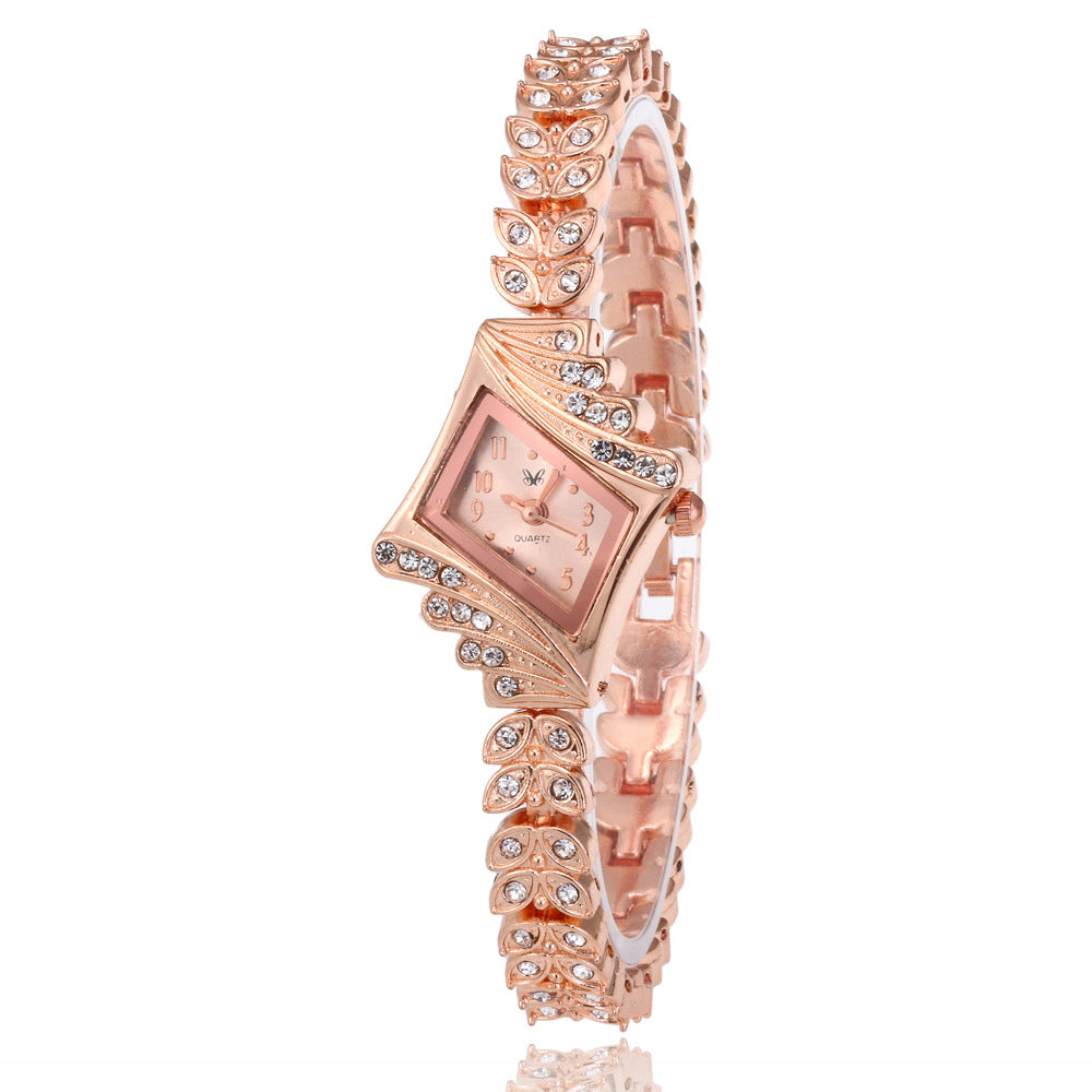 Women's fashion watch 菱形手链女士钻表 厂家直销 一件代发