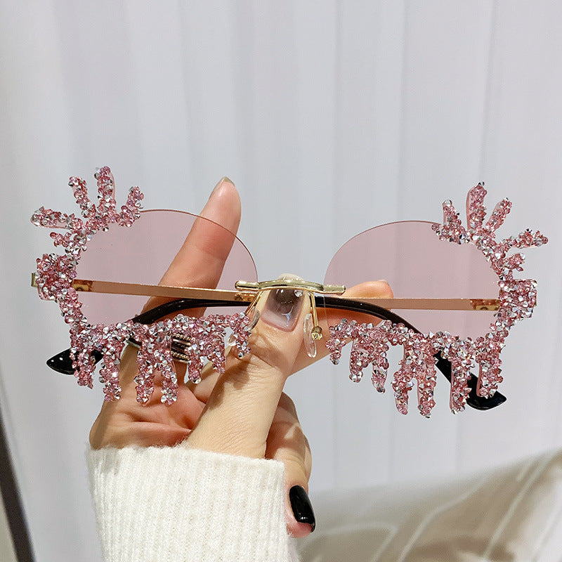 Women's fashion glasses 2024个性大框异形镶钻太阳眼镜男欧美跨境舞台水滴搞怪派对女士墨
