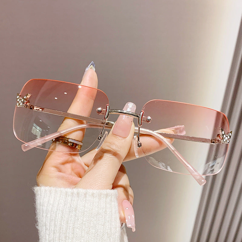 Women's fashion glasses 2023新款无框切边太阳镜女海洋片方形镶钻蝴蝶时尚渐变色墨镜街拍