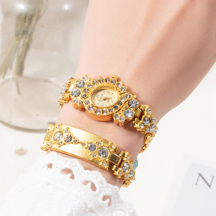 Fashion women's watch Fashion Trend Diamond Women's Watch European and American Popular Fashion Watch Gold Bracelet Rhinestone Quartz Wrist Watch 2260