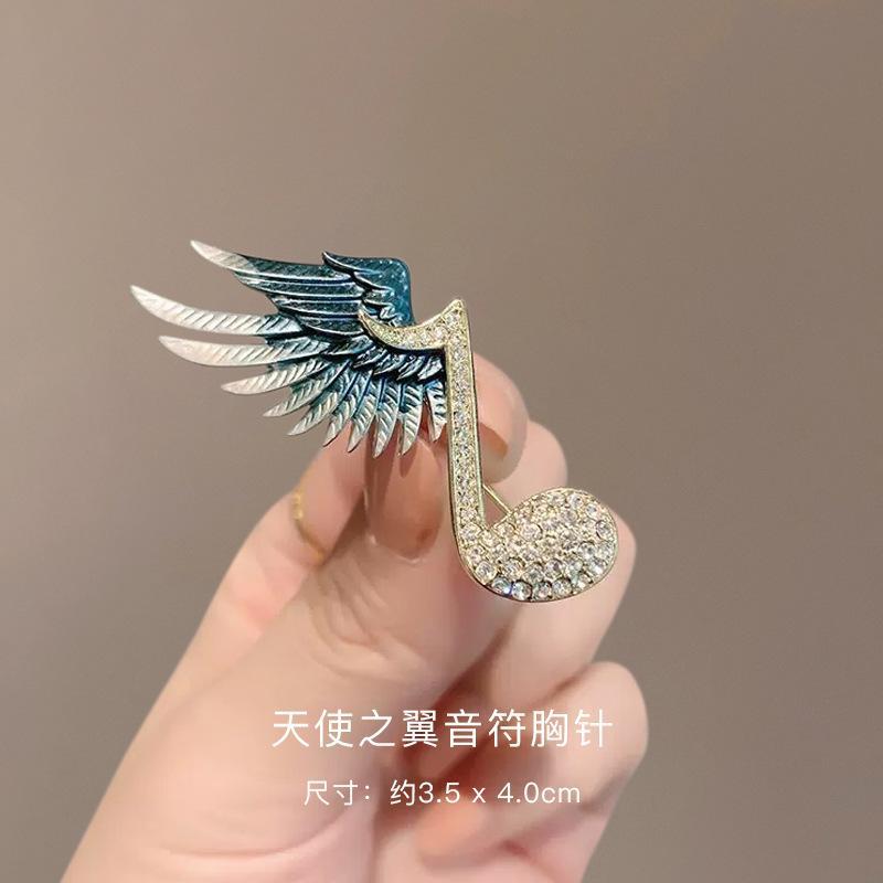 配饰胸针韩国新款时尚高档胸针女水钻丝巾扣防走光扣水晶胸花别针珍珠饰品