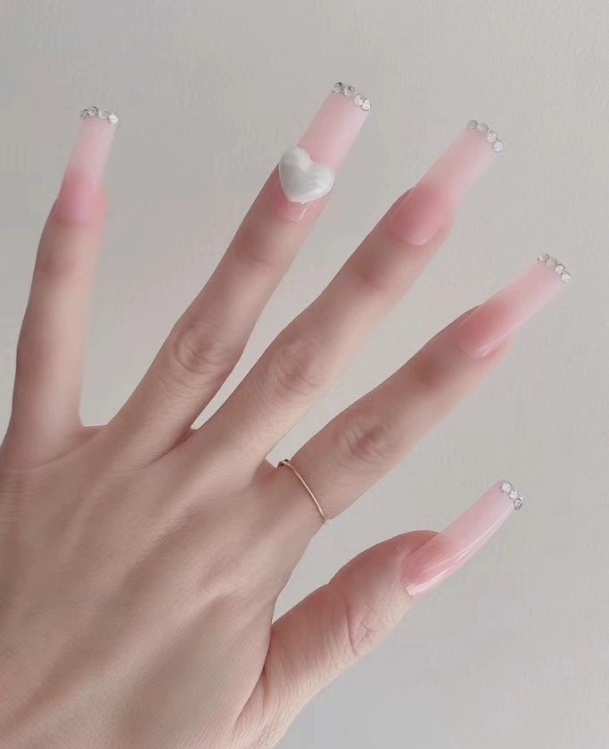 (Hand-made nail) Spice girl Europe and America, dark and long manicure nail, ballet nail, flat head, white, fake nails, wearing beautiful patch, finished product.
