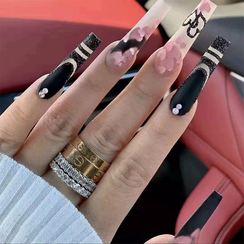 (Hand-made nail) The dark fairy in Europe and America is dying, the magic mirror powder is white, and the finished nail product, Millennium Spice Girl fake nails patch, is worn for a long time.