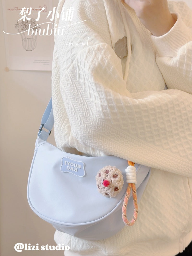 Dopamine Bag Free shipping Tattoo Crescent bag Crossbody bag Women's dopamine niche design Nylon cloth dumpling bag Wide shoulder strap Casual shoulder bag