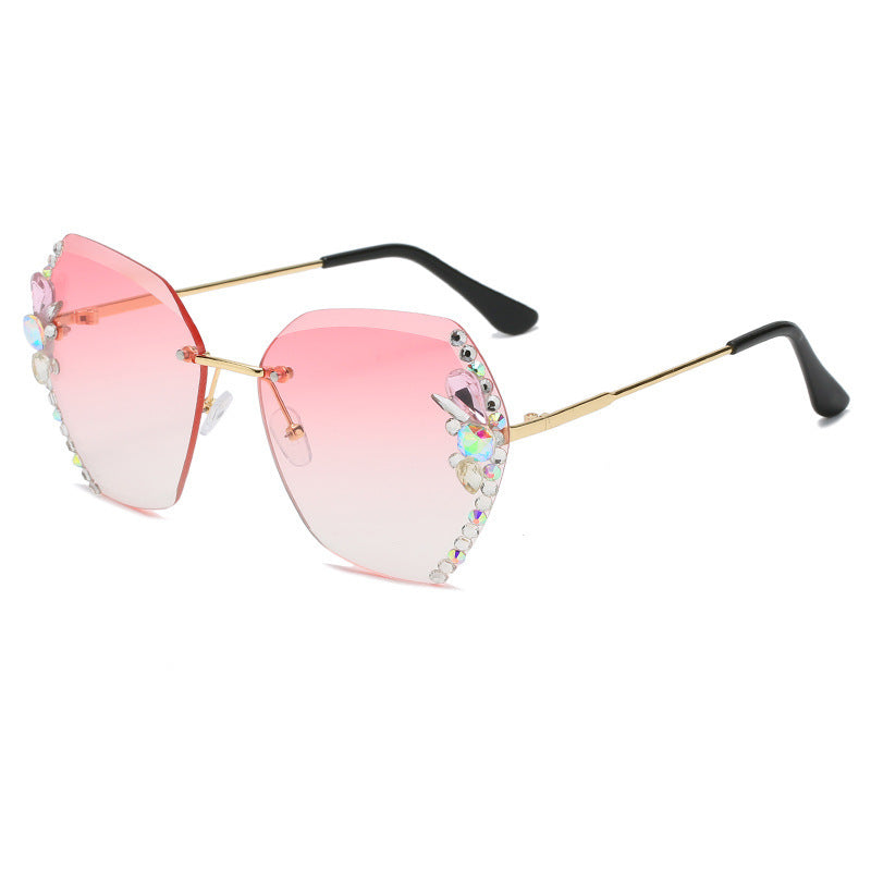 Women's fashion glasses 2024新跨境女士时尚镶钻墨镜大脸显瘦防紫外线水晶切边无框太阳镜