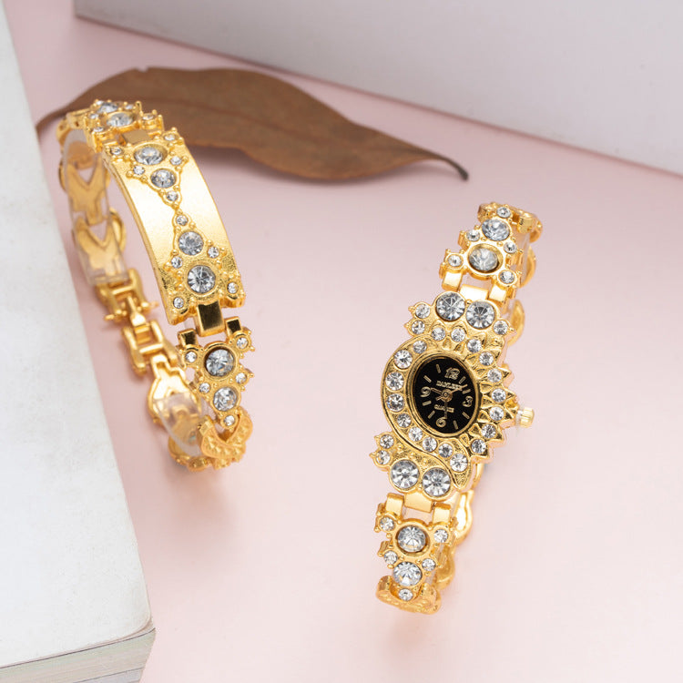 Fashion women's watch Fashion Trend Diamond Women's Watch European and American Popular Fashion Watch Gold Bracelet Rhinestone Quartz Wrist Watch 2260