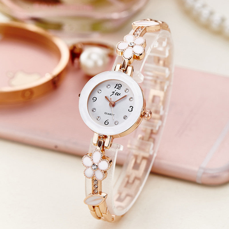 Fashion women's watchNew Korean Bracelet Steel Watch Women's Fashion Student Bracelet Ins Style Watch Women's Fashion Quartz Watch