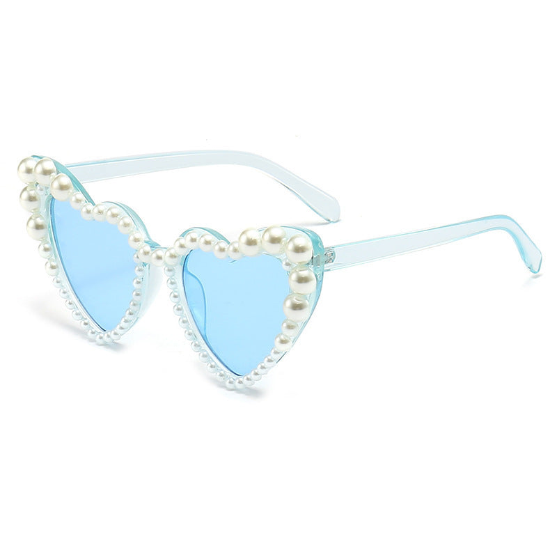 Women's fashion glasses 欧美潮流舞会ins爱心镶珍珠墨镜女沙滩桃心太阳镜时尚拍照眼镜