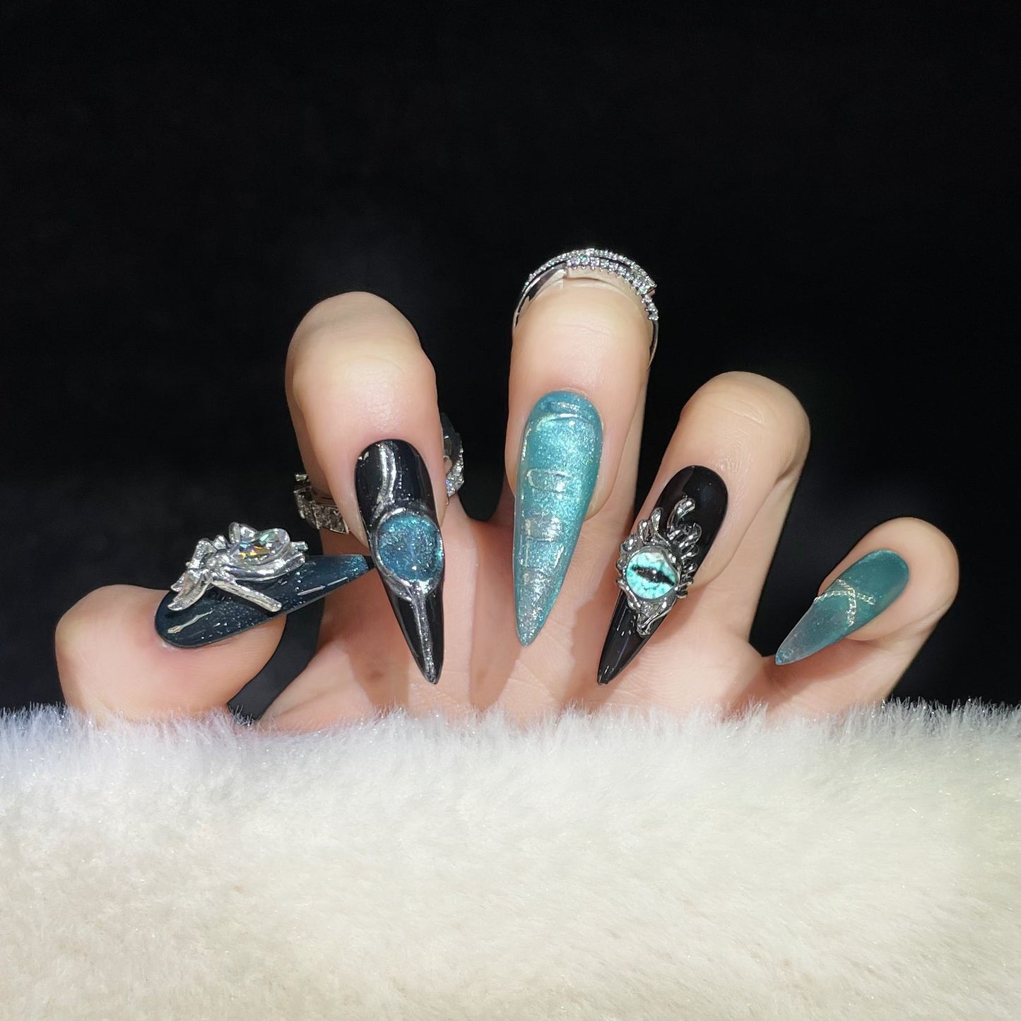 (reusable nail)Black armor finished product long sweet and cool water drops Europe and America spice girls high sense heavy industry spider Yinhai manual manicure.