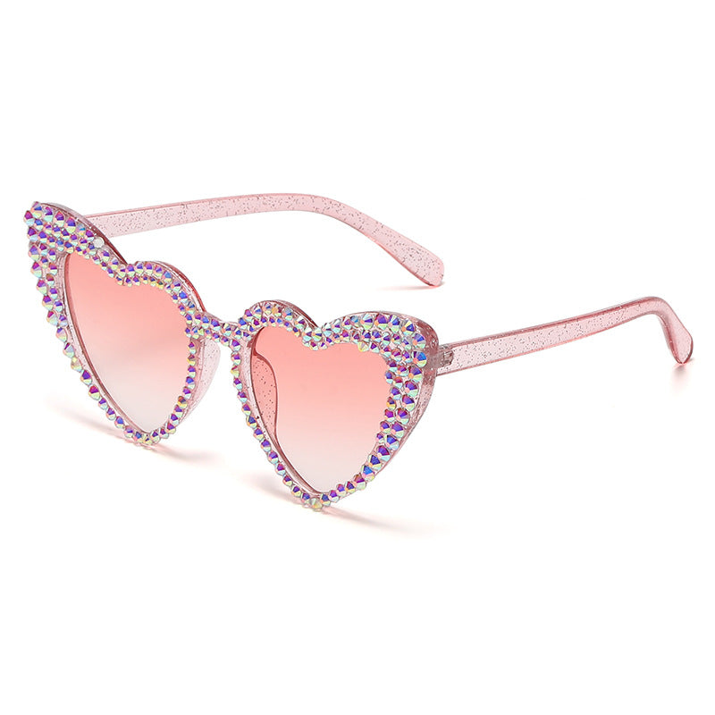 Women's fashion glasses 新款复古跨境镶钻太阳镜时尚桃心爱心墨镜女士金属铰链大框个性眼