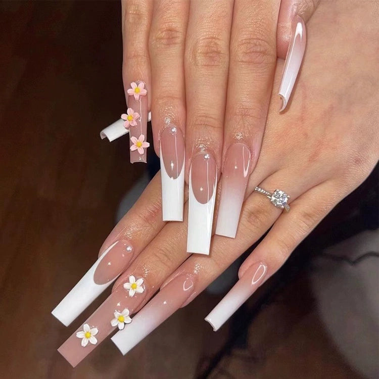 (Hand-made nail) super long hot girl wears nail chips, glitter nail patches, fake nail stickers, and finished products, sexy and exaggerated, European and American style wearables