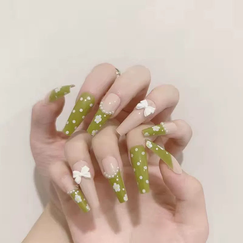 (Hand made nail) European and American long wearable nail patches, fake nail patches, student detachable internet celebrity ballet armor