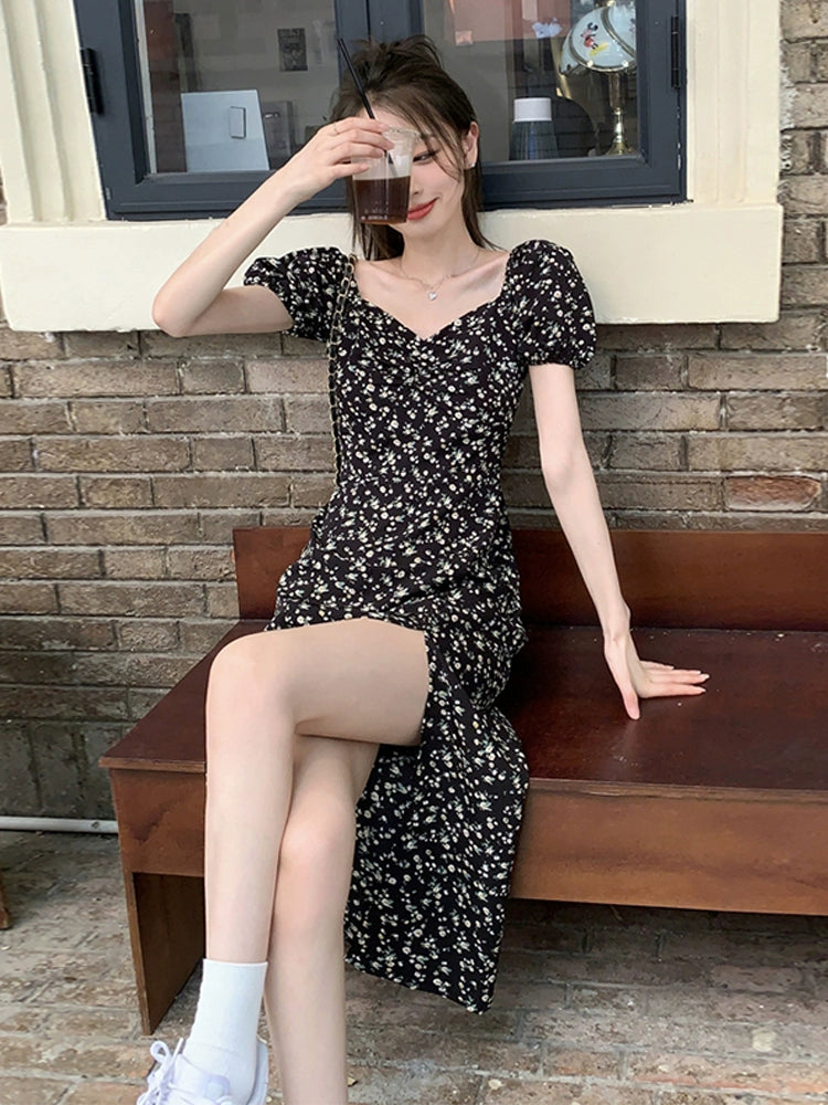 Fashion women's wear Black Slit Floral Dress Women's Summer 2024 New French High Sense Seaside Vacation Beach Dress