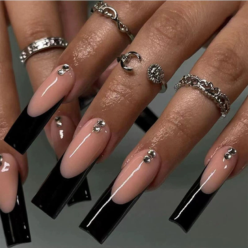 (Hand made nail) European and American long INS style wearable nail patches, fake nail patches, diamond flame heart nail patches, finished product